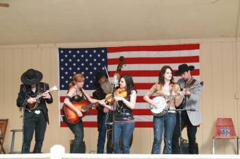 Cherryholmes Onstage at Bean Blossom