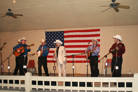 34 Dr Ralph Stanley & the Clinch Mtn Boys