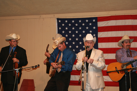 35 Dr Ralph Stanley & the Clinch Mtn Boys